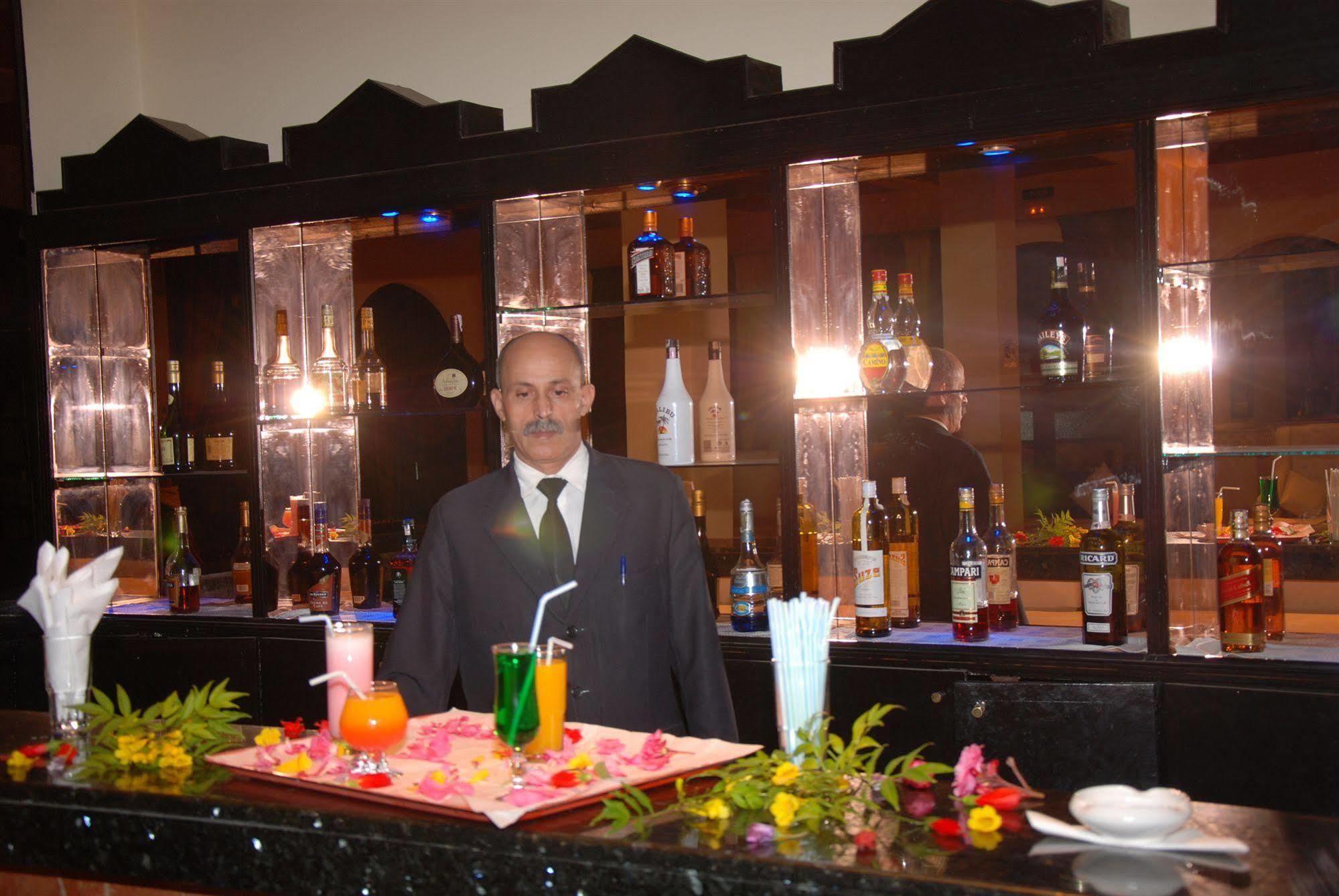 Hotel Les Omayades Agadir Exterior photo